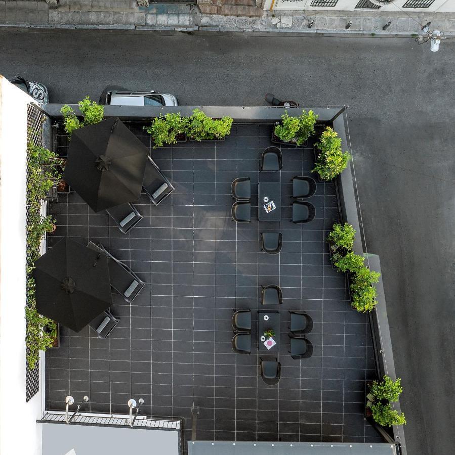 Nin&Bau Sarri 2 Hotell Aten Exteriör bild